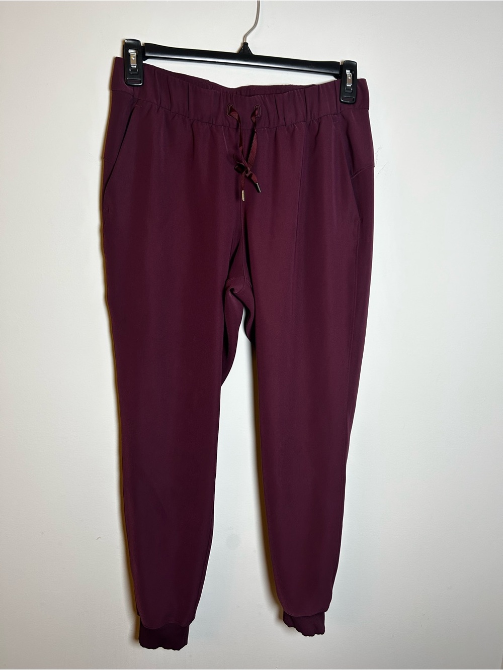 lululemon athletica Women's Jogger Pants in Deep Burgundy